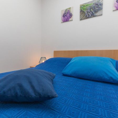 Apartments Lux Bol Kültér fotó